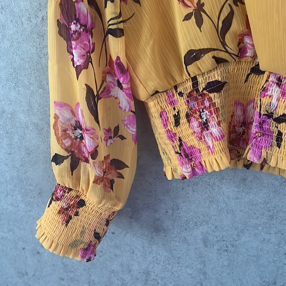 Floral Blouse - Picture 4 of 5